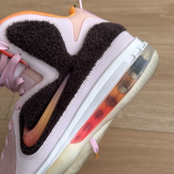 NIKE LEBRON 9 “KING OF LA” 2022 SNEAKERS - Picture 8 of 11